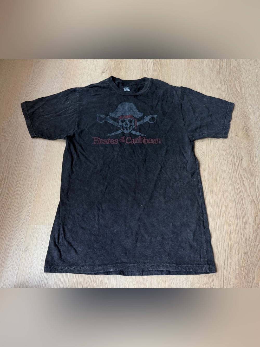 Disney Adult Shirt Pirates Of The Caribbean Logo Tee Size S